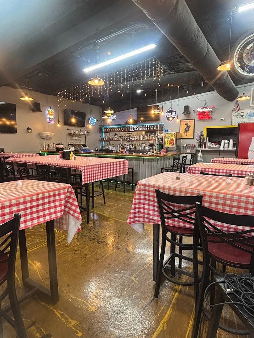 Creyol Restaurant Bar and Night Club
